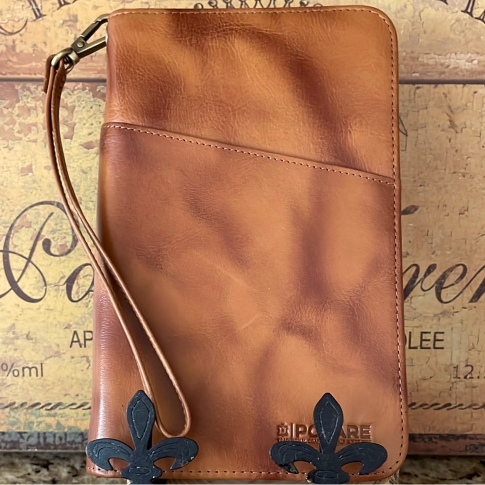 NEW Polare Full Grain Leather Passport Document Travel Folder Unisex